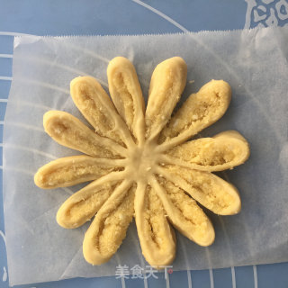 花儿椰蓉面包的做法步骤：12