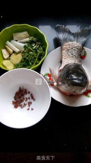 鱼头豆腐汤的做法步骤：3