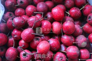 冰糖红果（山楂）的做法步骤：1