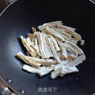 腐竹鱼头煲的做法步骤：6