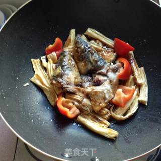 腐竹鱼头煲的做法步骤：11