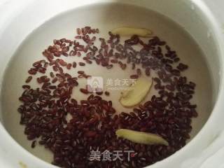 百变甜品【冬季篇】排毒瘦身 赤小豆红薯糖水的做法步骤：2