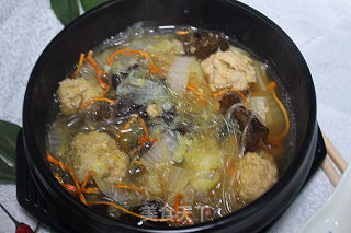 虫草白菜木耳肉丸粉丝汤的做法步骤：8