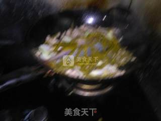 酸豆角炖鲈鱼的做法步骤：5