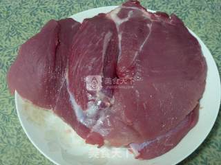 家庭版手工肉圆儿的做法步骤：1