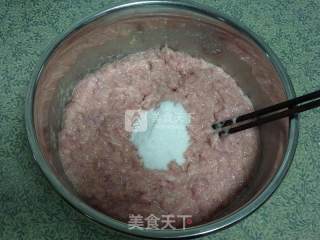 家庭版手工肉圆儿的做法步骤：11
