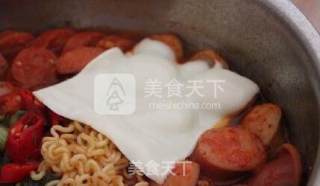 部队锅（韩国的一种火锅）的做法步骤：9