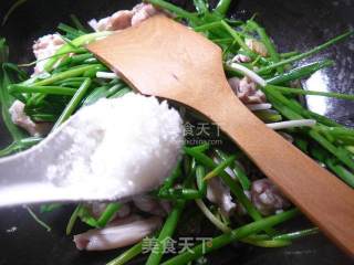 香葱烧牛蛙的做法步骤：8