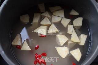 红薯枸杞杂粮养生粥的做法步骤：5