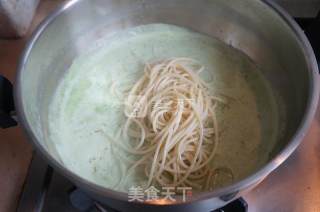 【冬季养生】菠菜奶油意面的做法步骤：9