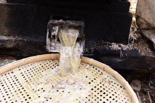 古法手工红糖的做法步骤：3