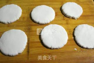 芝麻糯米饼的做法步骤：5