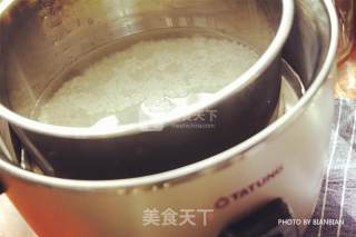 牛油果饭团&彩椒鸡蛋杯的做法步骤：1