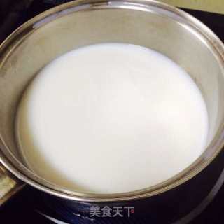 卡士达泡芙的做法步骤：1