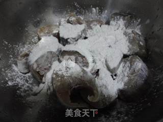 红烧明太鱼的做法步骤：3