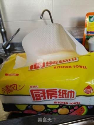 空气炸锅炸出美味薯条的做法步骤：2