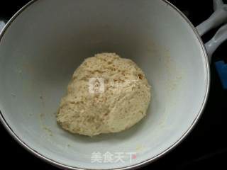 老面包卷的做法步骤：1