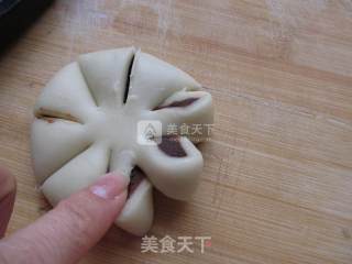 豆沙菊花酥的做法步骤：12