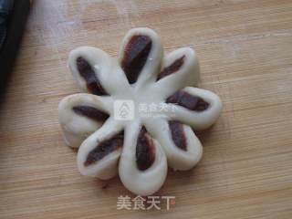 豆沙菊花酥的做法步骤：13