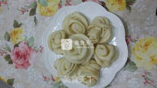 玫瑰南瓜卷的做法步骤：28