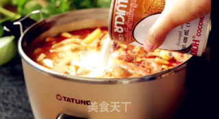 红咖喱鸡块烩杂蔬的做法步骤：4