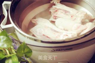 【大同星座菜谱】地狱猪手煲-白羊座的做法步骤：2
