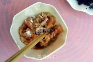 杏鲍菇炒鸡丁的做法步骤：3