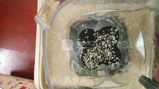 【黑芝麻糊】温暖浓香的养生良品的做法步骤：3