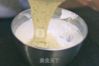 桂花戚风蛋糕的做法步骤：7