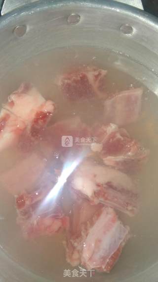红烧排骨胡萝卜的做法步骤：3