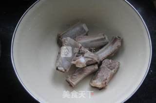 香菇山药排骨养生汤的做法步骤：4