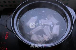 香菇山药排骨养生汤的做法步骤：5