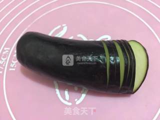 肉末蒸茄子的做法步骤：1