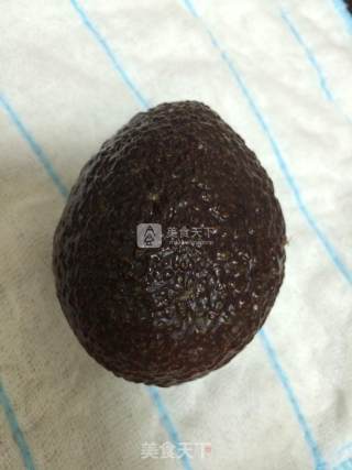 炼奶牛油果的做法步骤：1