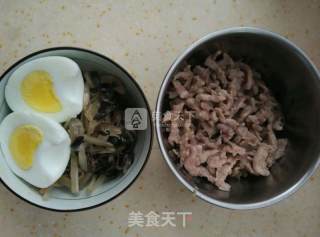 榨菜肉丝面的做法步骤：6
