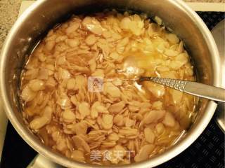 蜜蜂????之吻(Bienenstich)的做法步骤：4