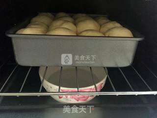 牛奶椰蓉小餐包的做法步骤：6