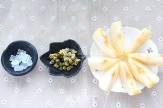 养生茶--冰糖雪梨菊花水的做法步骤：1