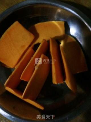 南瓜饼的做法步骤：1
