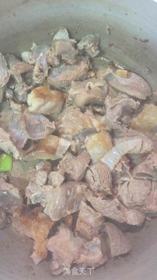 菜鸟懒人哈鲁【简单炖牛筋】的做法步骤：4