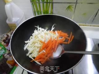 茭白炒蛋皮的做法步骤：7
