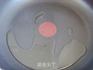 香菇青椒炒木耳的做法步骤：3