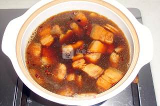 墨鱼干鹌鹑蛋红烧肉的做法步骤：7