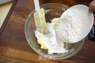 糖衣奶酪草莓卷的做法步骤：12
