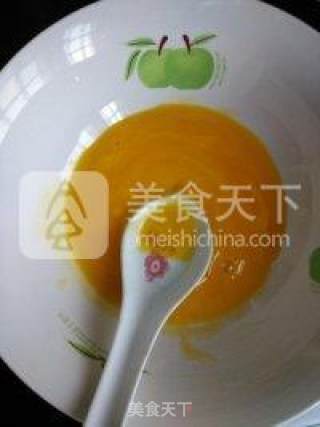 芝麻鸡蛋糕的做法步骤：2