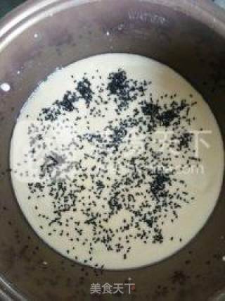 芝麻鸡蛋糕的做法步骤：7