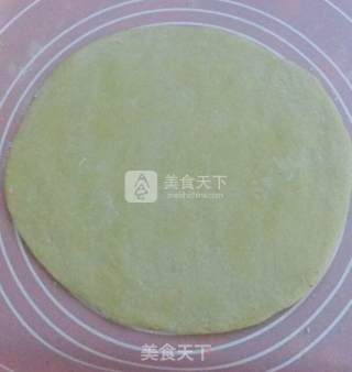 脆底披萨的做法步骤：7