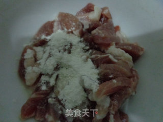 肉丝炒蒜薹的做法步骤：3