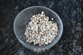 薏米老鸭汤的做法步骤：2