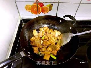 味醇汁浓-红烧肉的做法步骤：6